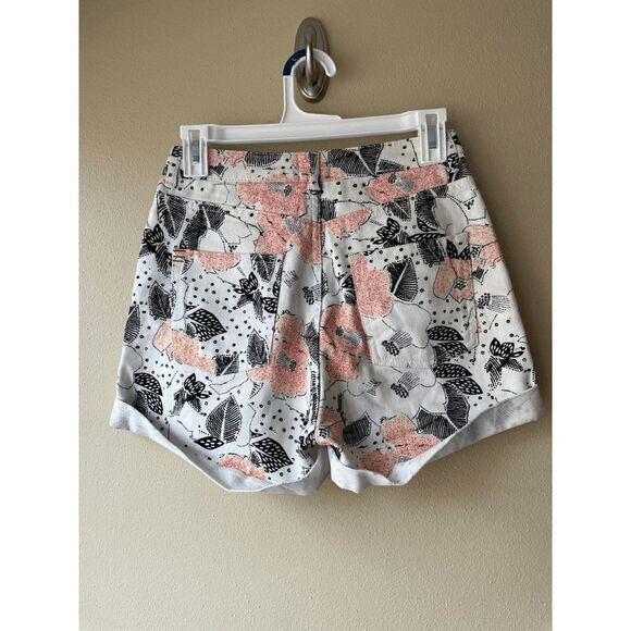 BDG White Floral Mom High Waisted Shorts Women's Size 25 - Picture 2 of 2